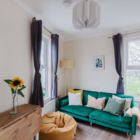 伦敦Modern Cosy Corner Flat 3 Bed And Loft Sleep 7 People公寓 外观 照片