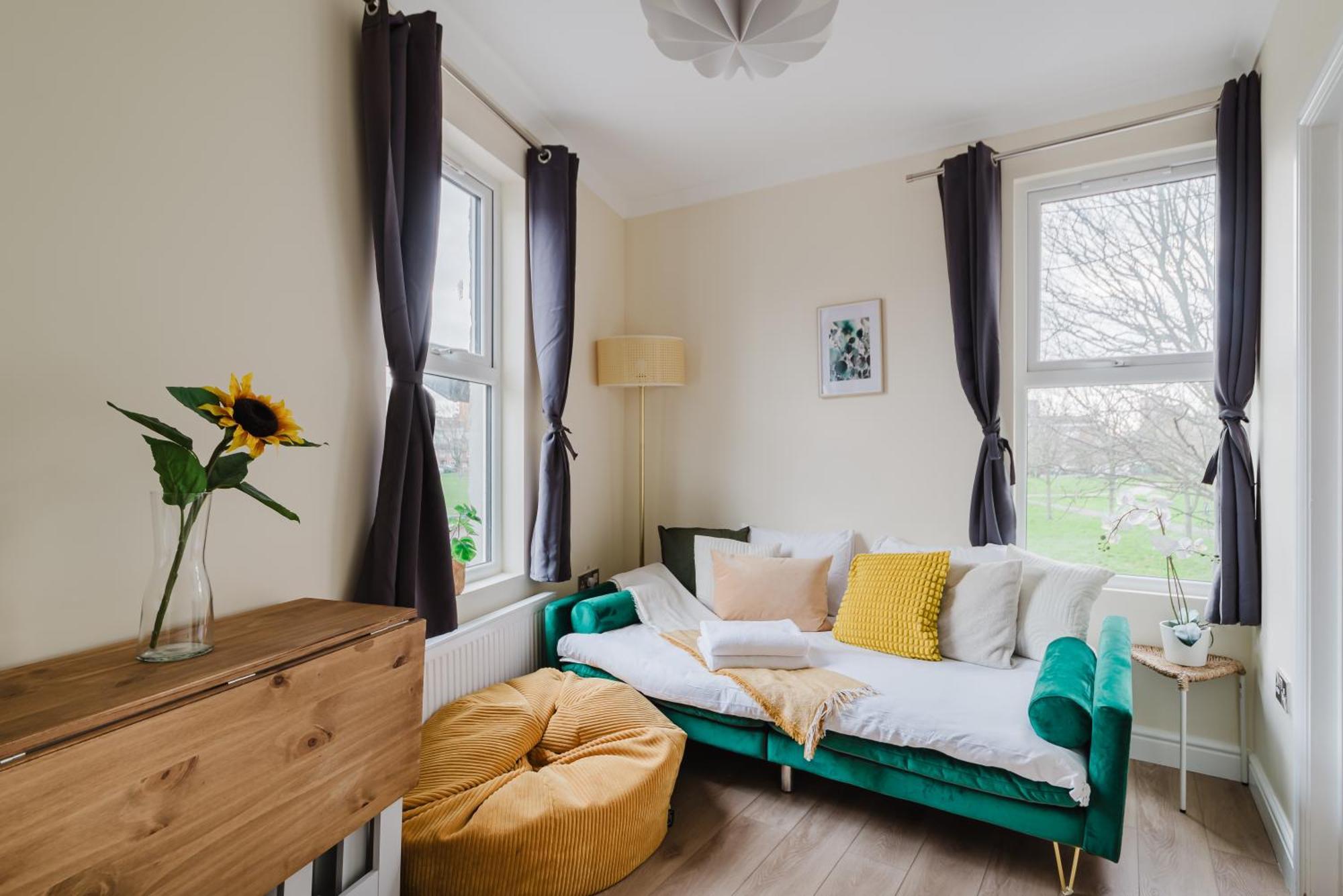 伦敦Modern Cosy Corner Flat 3 Bed And Loft Sleep 7 People公寓 外观 照片